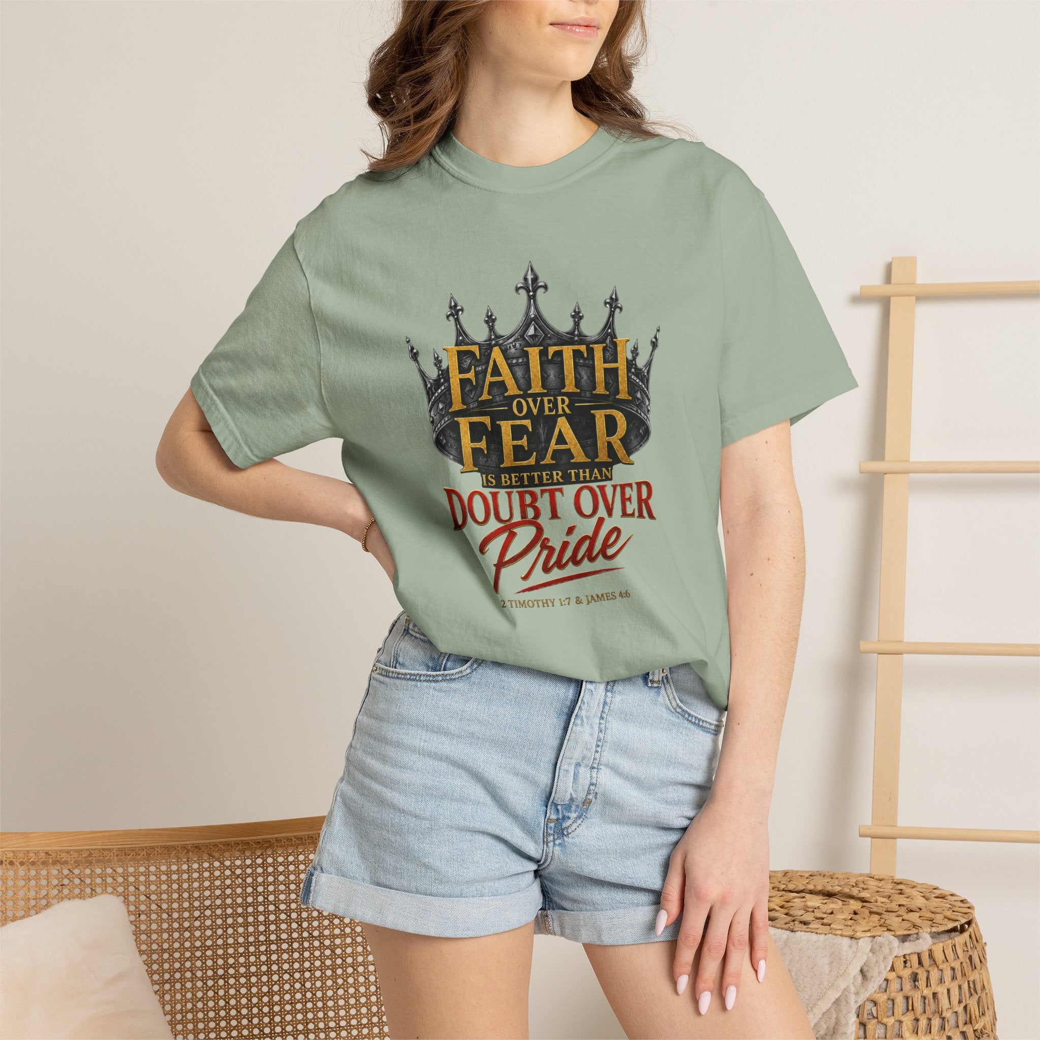 Faith Over Fear Crown T-Shirt – Christian Inspirational Tee (Faith Over Fear, Doubt Over Pride)